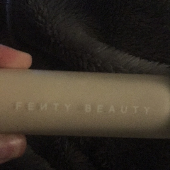 Fenty Beauty Pro Filt’r Foundation - Used - Picture 2 of 6